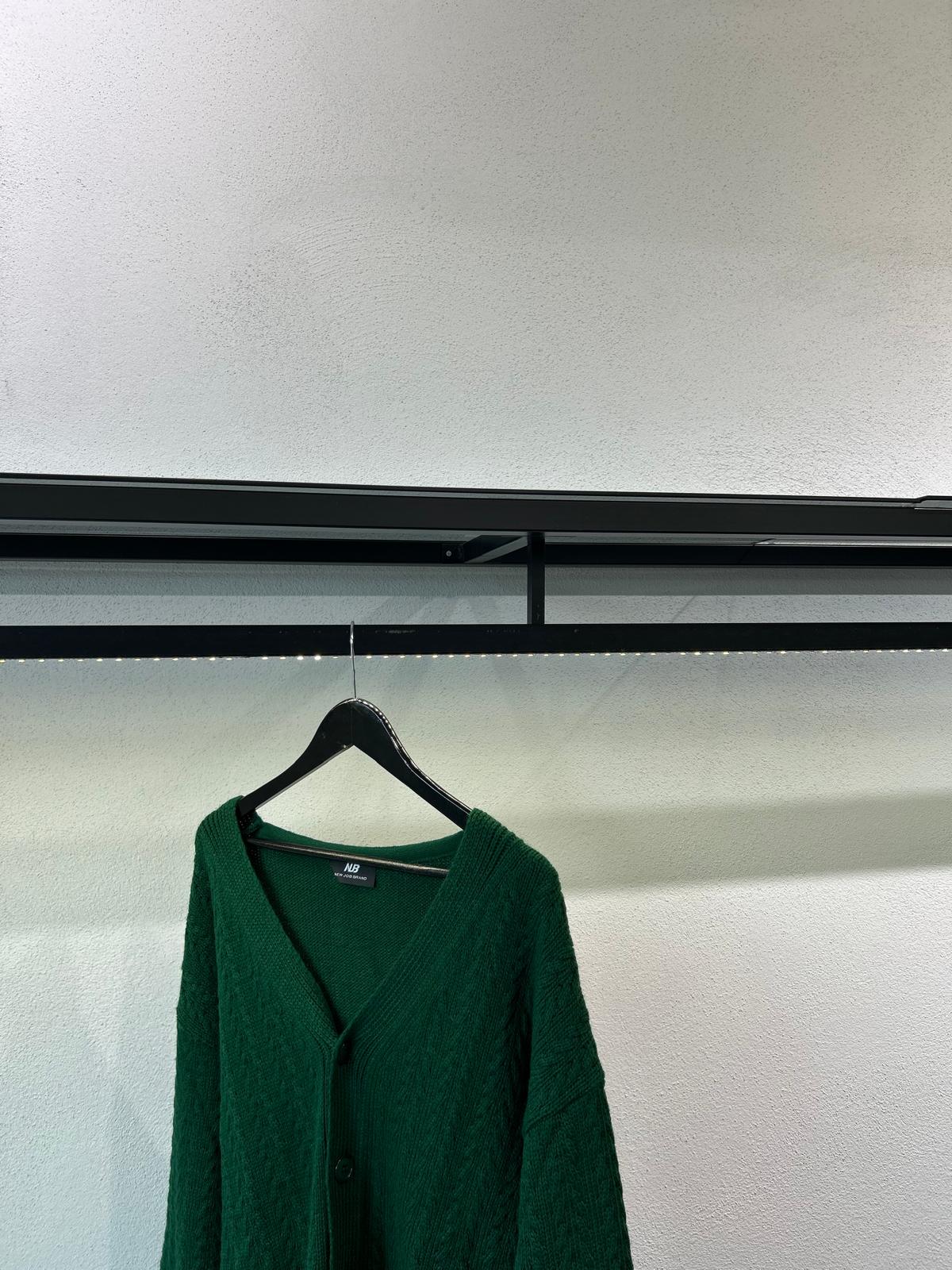 CARDIGAN REGULAR CON TRAMA - 1570