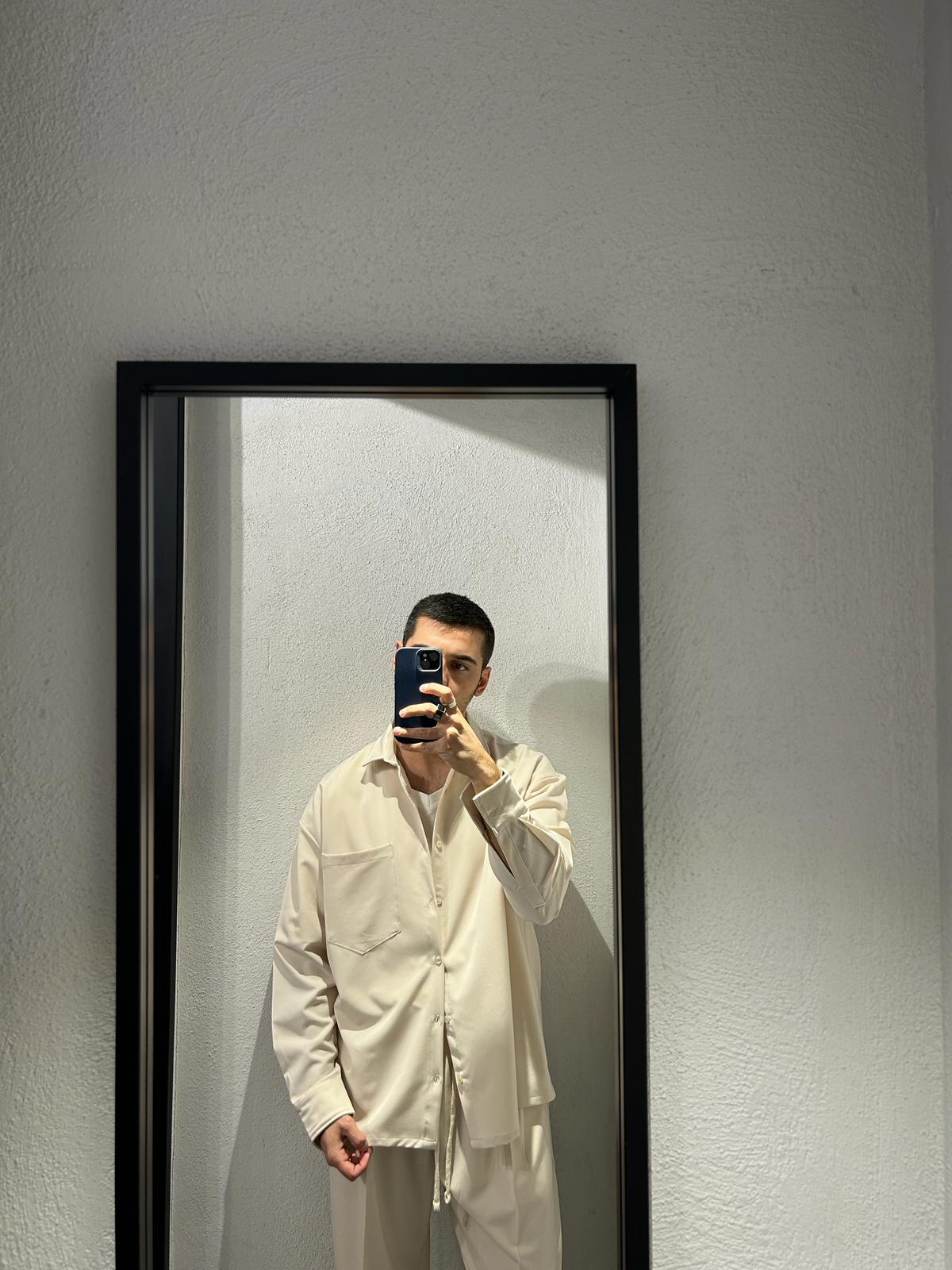 CAMICIA OVERSIZE CON TASCA DA COMPLETO - 1062