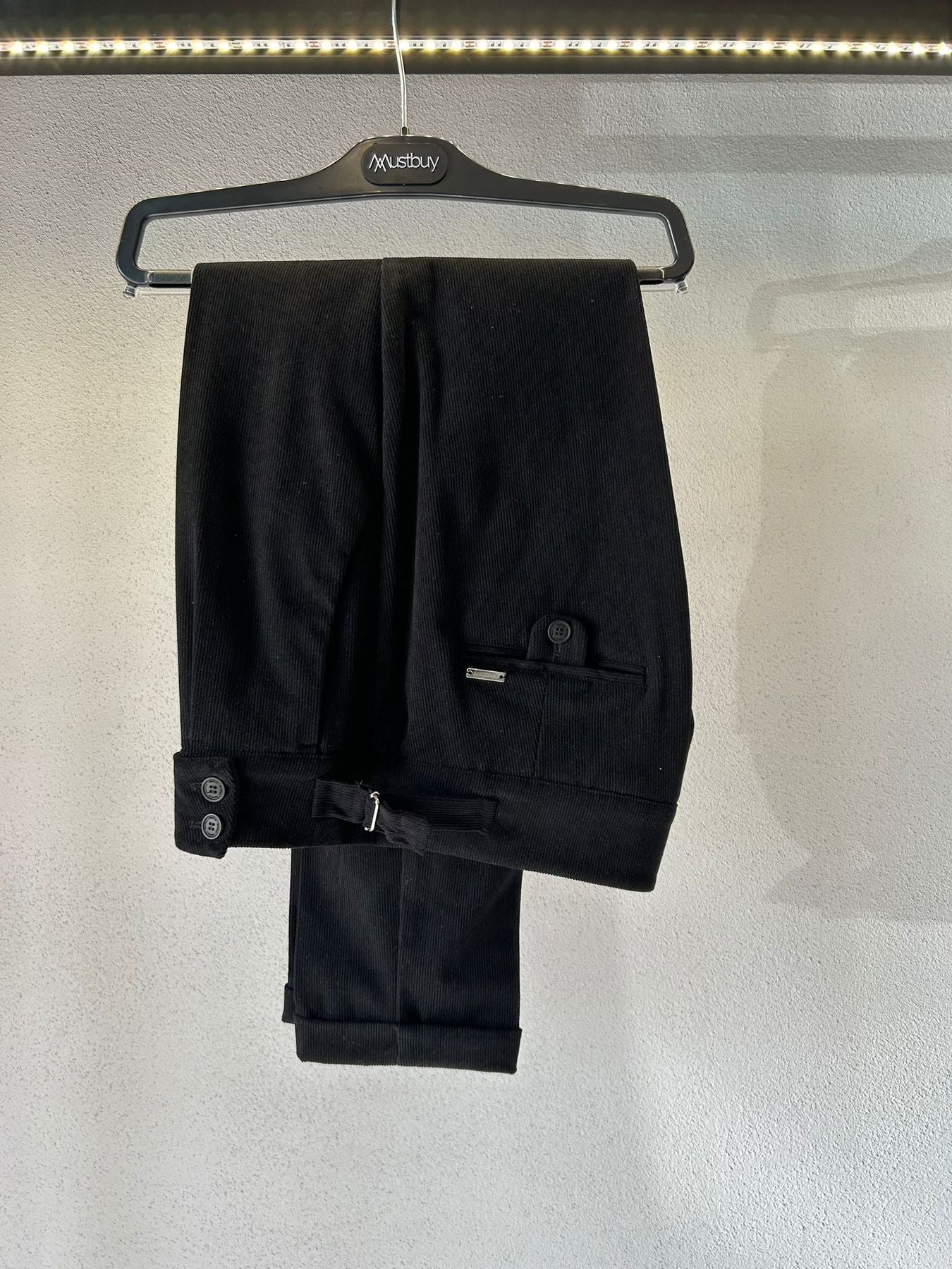 PANTALONE CLASSICO VITA ALTA IN VELLUTO CON FIBBIE