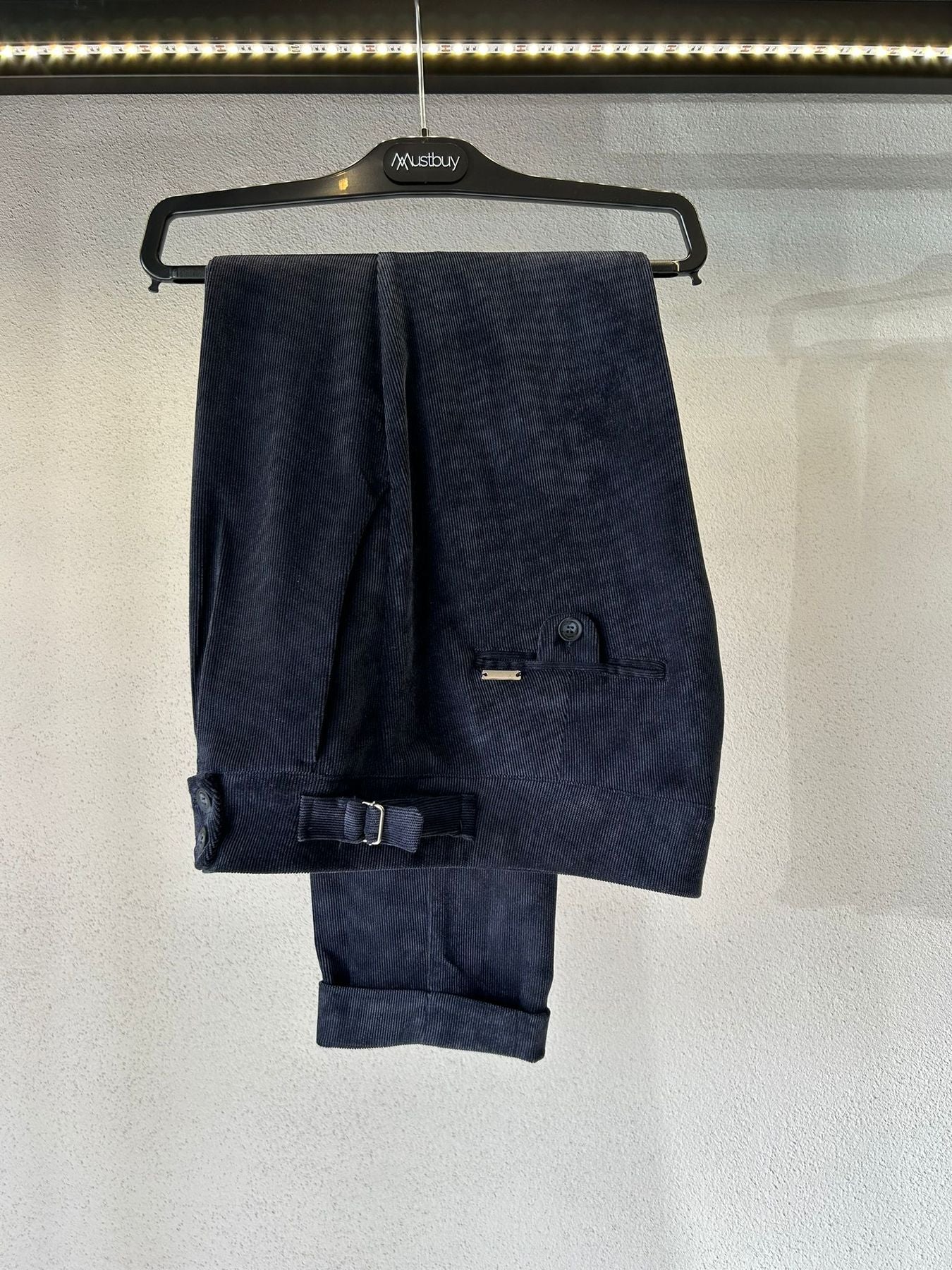 PANTALONE CLASSICO VITA ALTA IN VELLUTO CON FIBBIE