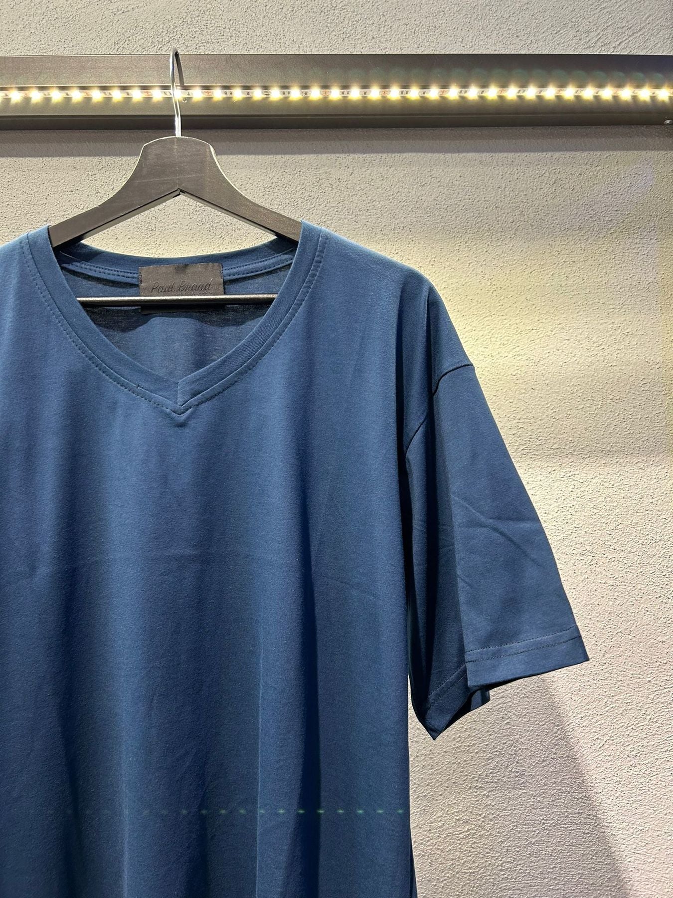 T SHIRT OVERSIZE CON SCOLLO A V - 1034