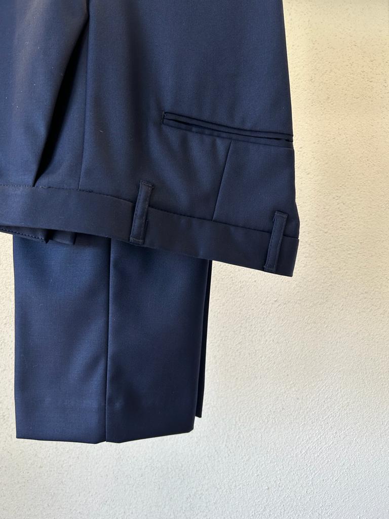 PANTALONE TAGLIO CLASSICO VITA ALTA CON FONDO COMODO