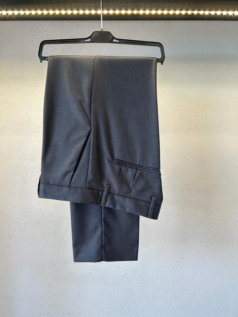 PANTALONE TAGLIO CLASSICO VITA ALTA CON FONDO COMODO