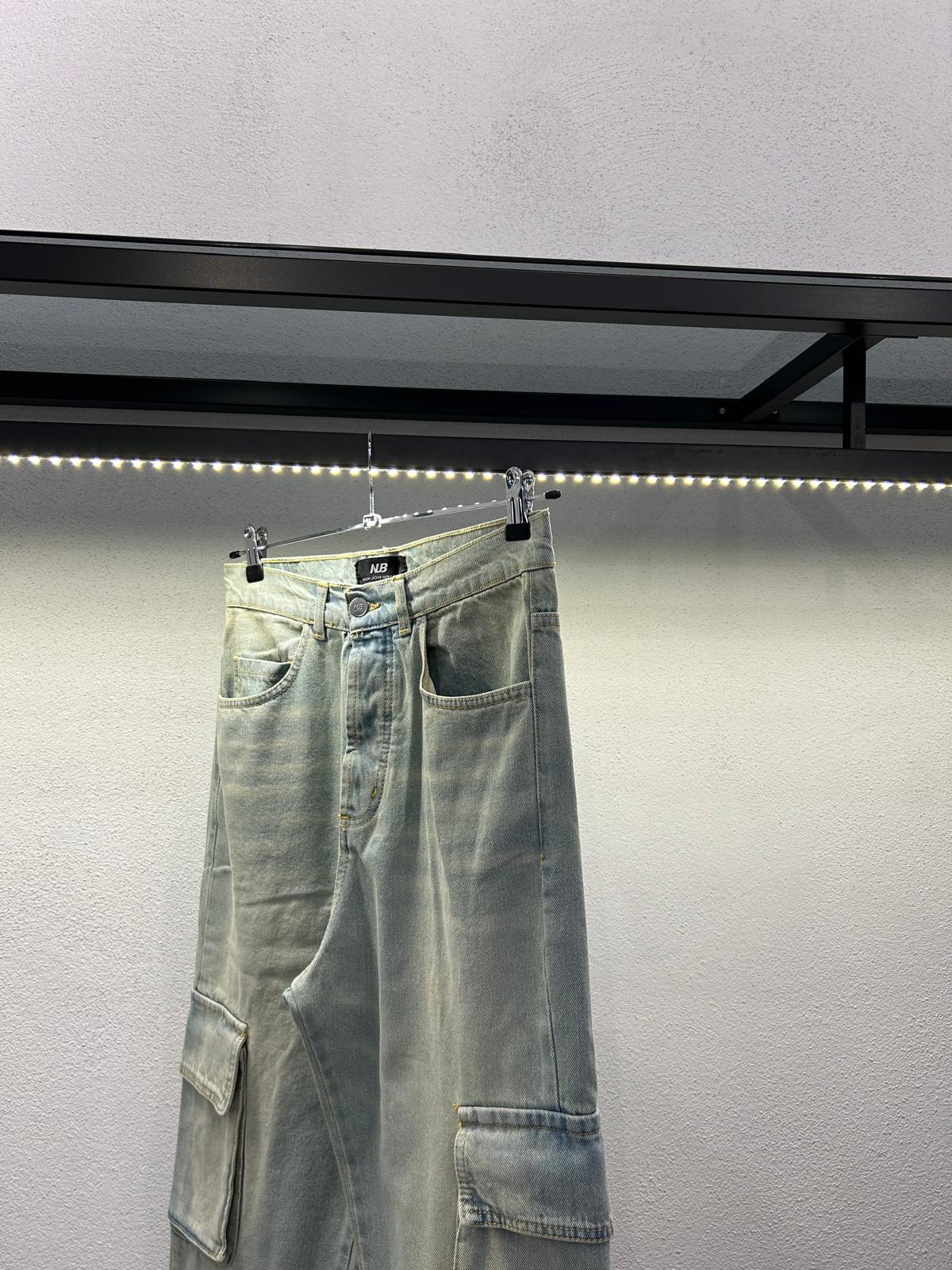 JEANS CARGO LOOSE FIT CON SPACCHETTI - 1243