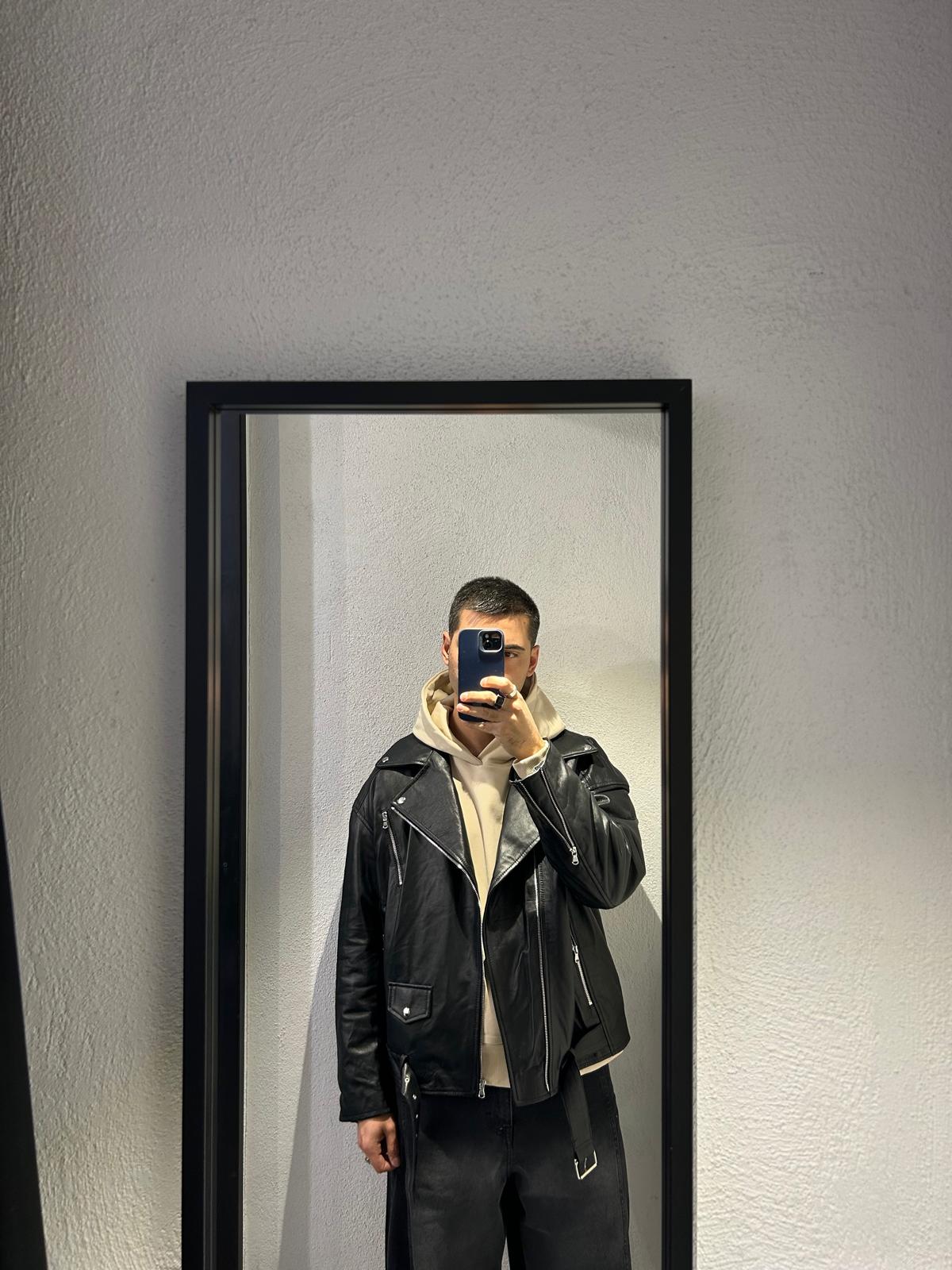 CHIODO OVERSIZE IN PELLE - 1300