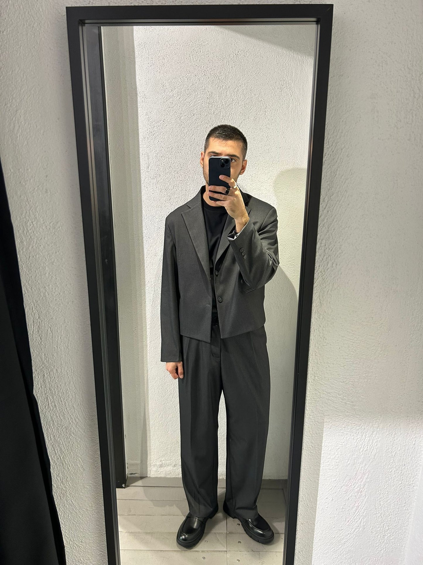 ABITO STRANGE CROP FIT - 1572