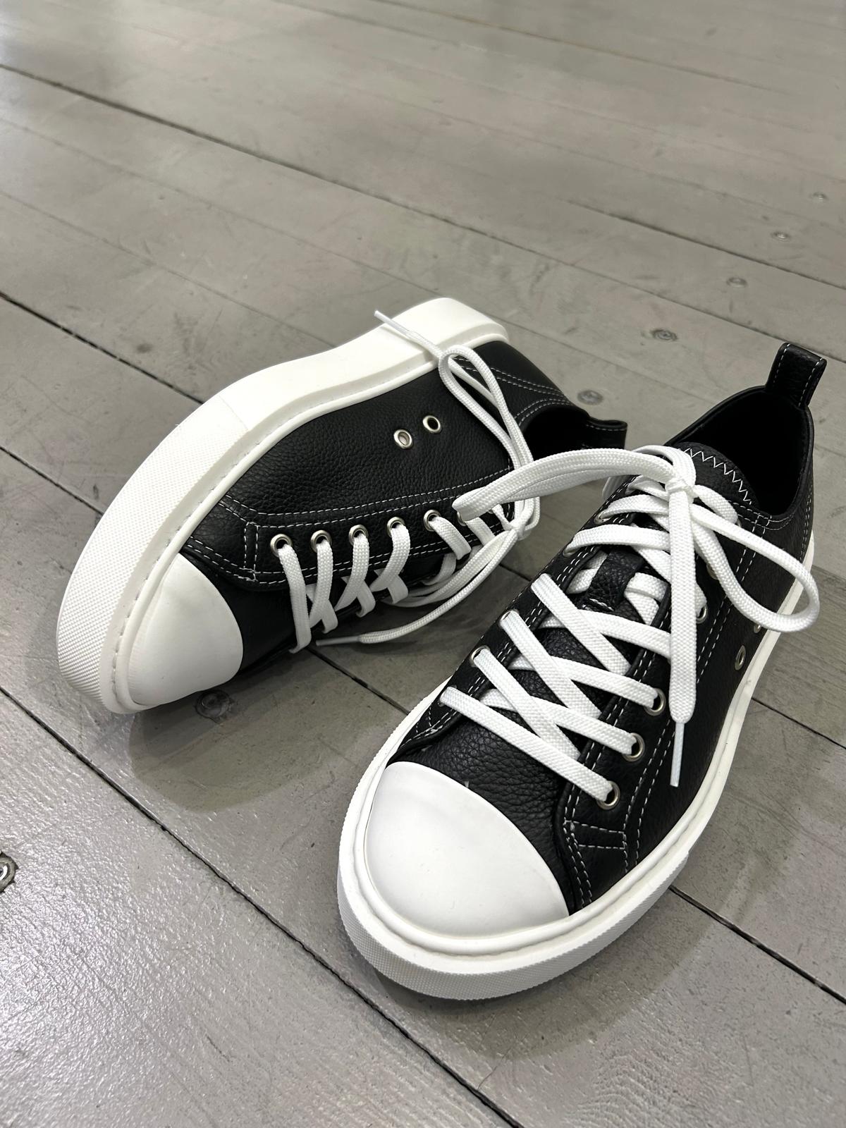 SNEAKERS BASSE IN PELLE MARTELLATA - 1267