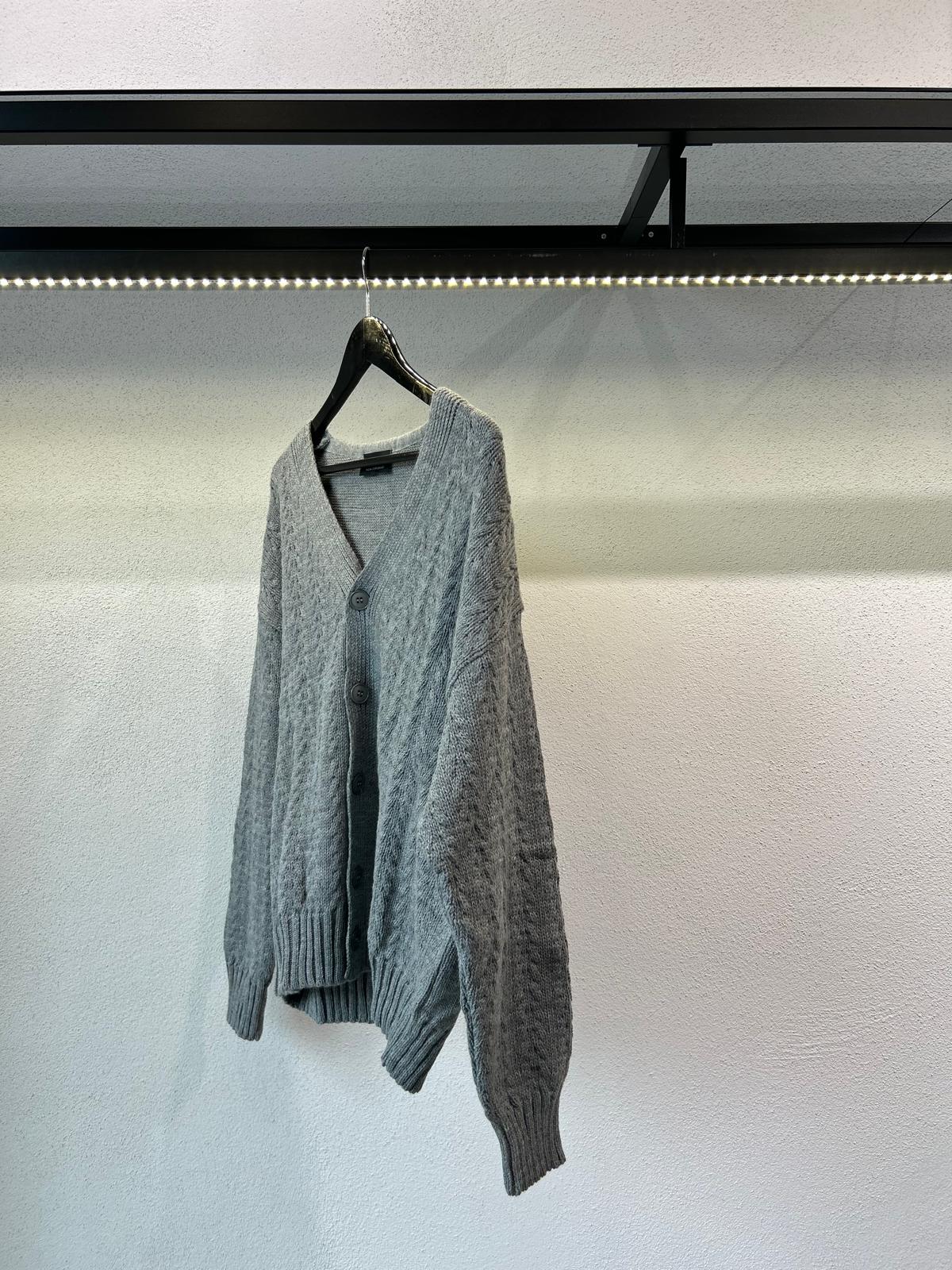 CARDIGAN REGULAR CON TRAMA - 1570