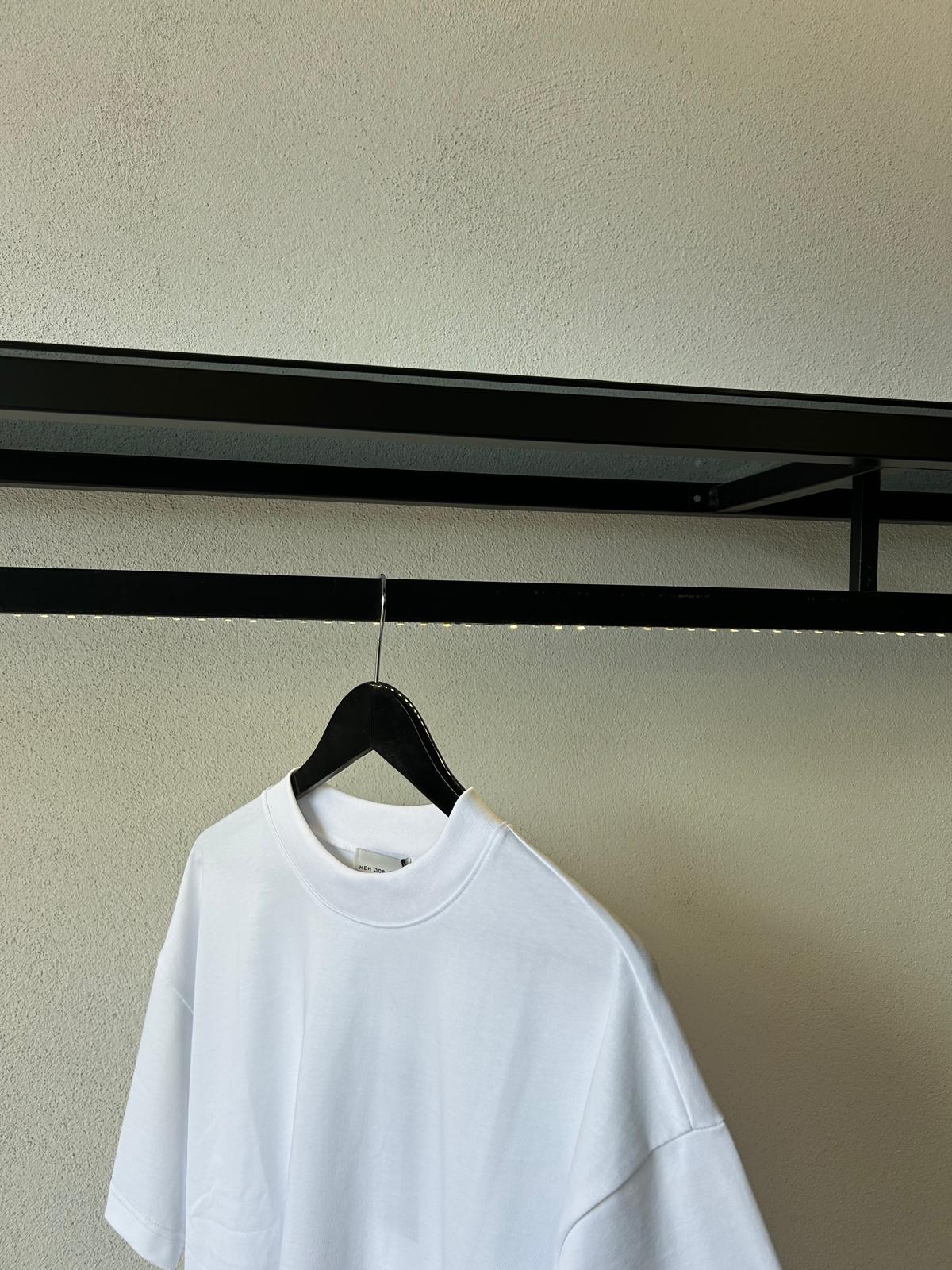 T SHIRT COMODA CON COLLO STRETTO - 1307