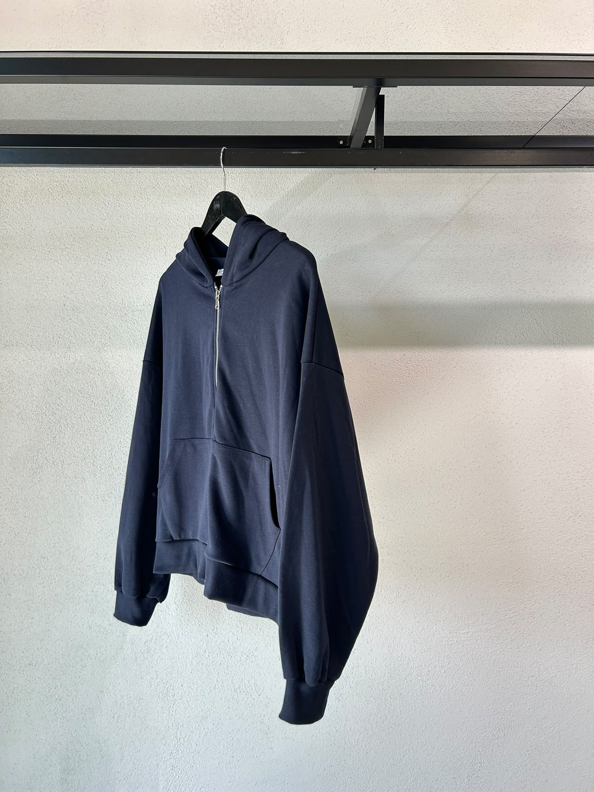 FELPA OVER ZIP E CAPPUCCIO - 2029