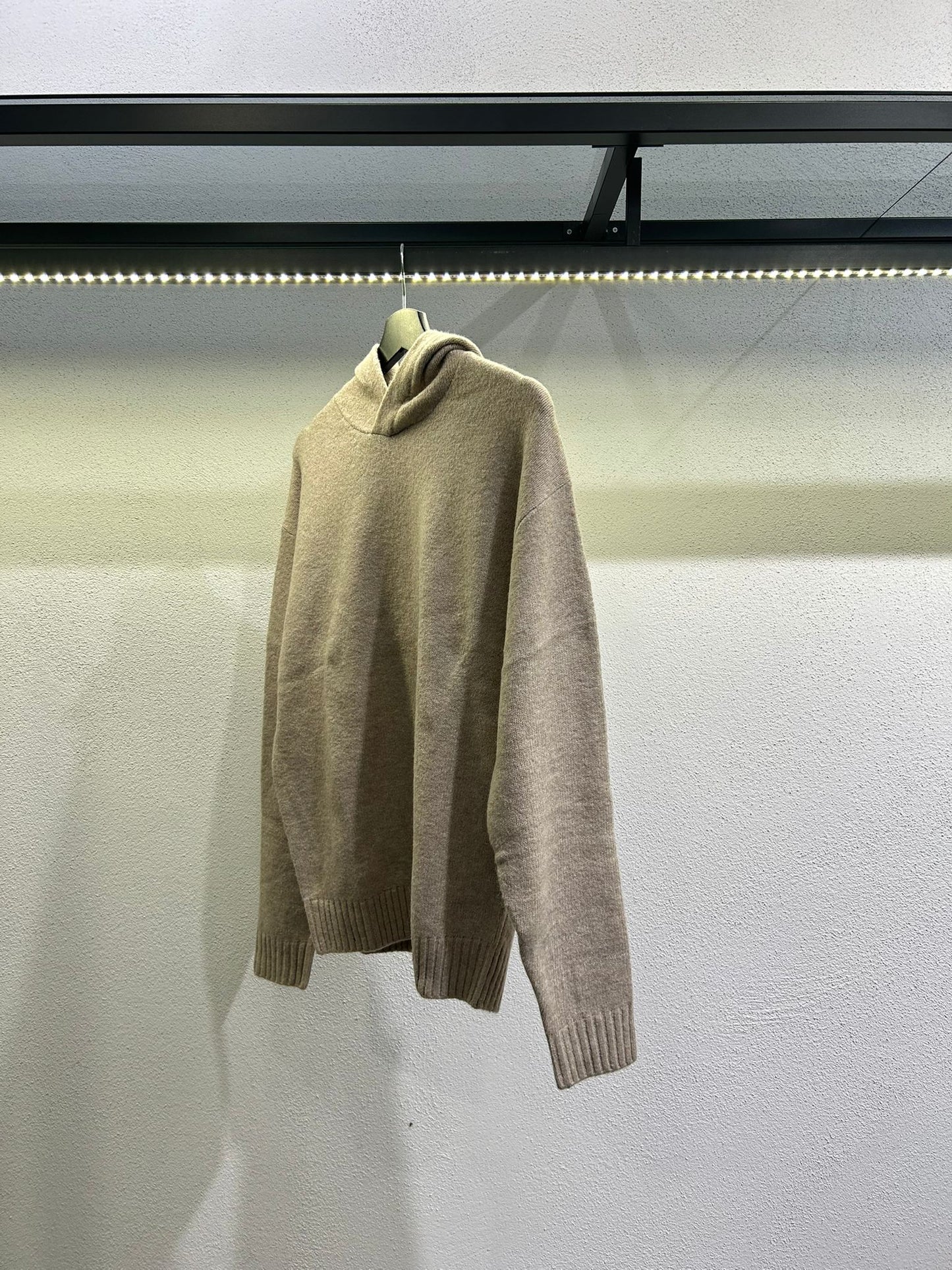 FELPA IN MAGLIA CON CAPPUCCIO - 1537
