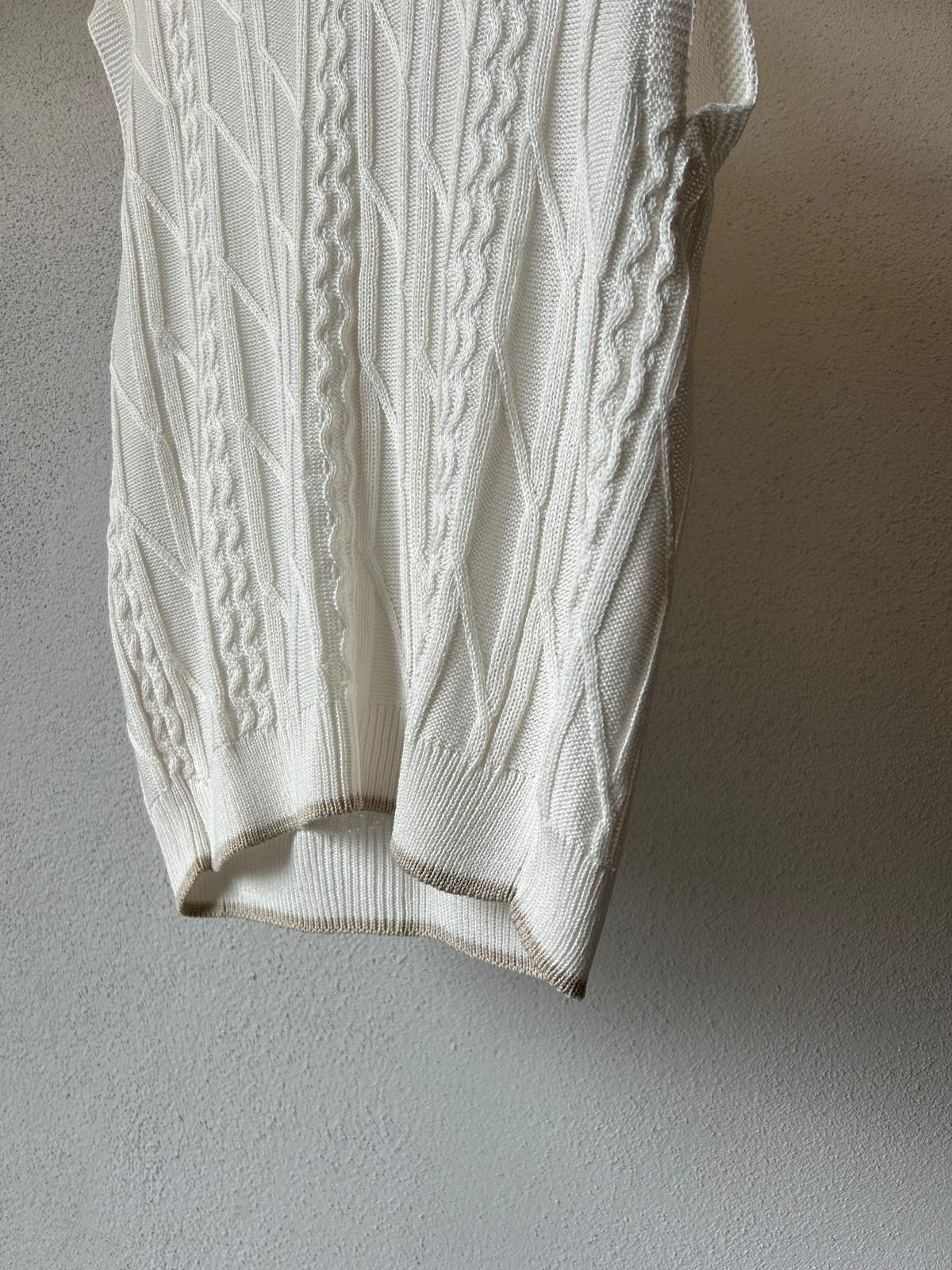 GILET IN FILO SCOLLO A V CON TRAMA - 1331