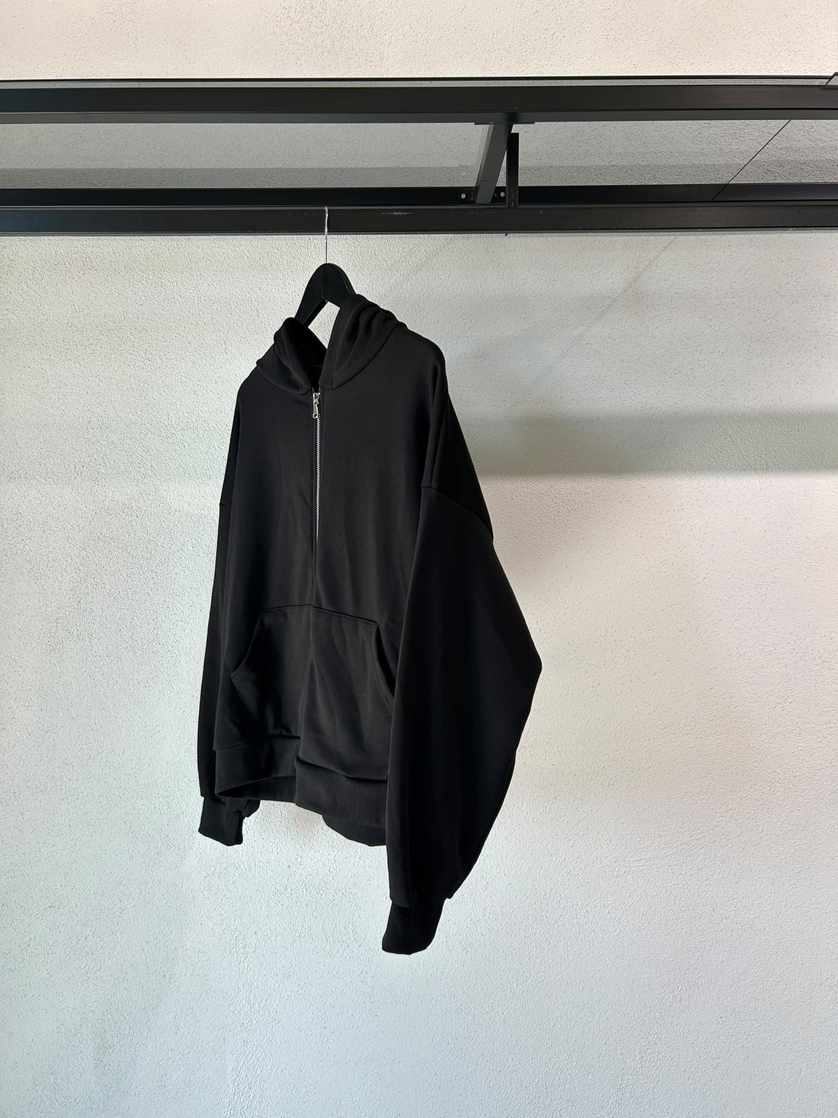 FELPA OVER ZIP E CAPPUCCIO - 2029