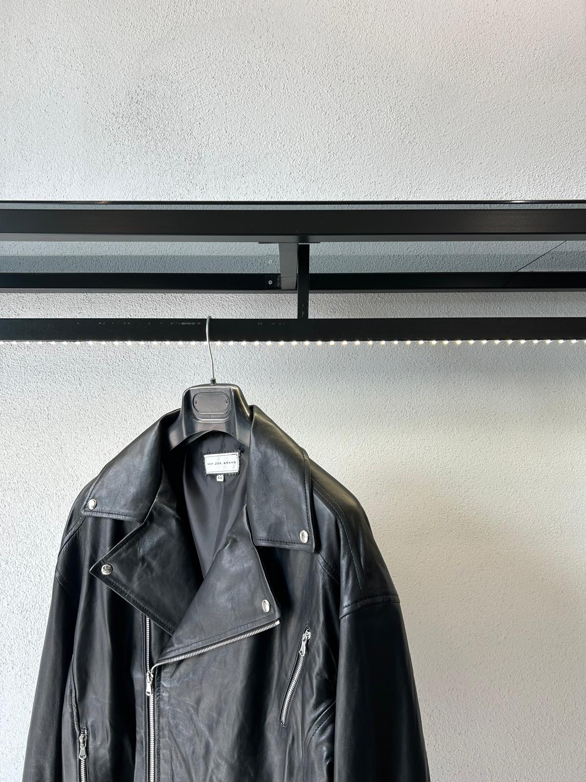 CHIODO OVERSIZE IN PELLE - 1300