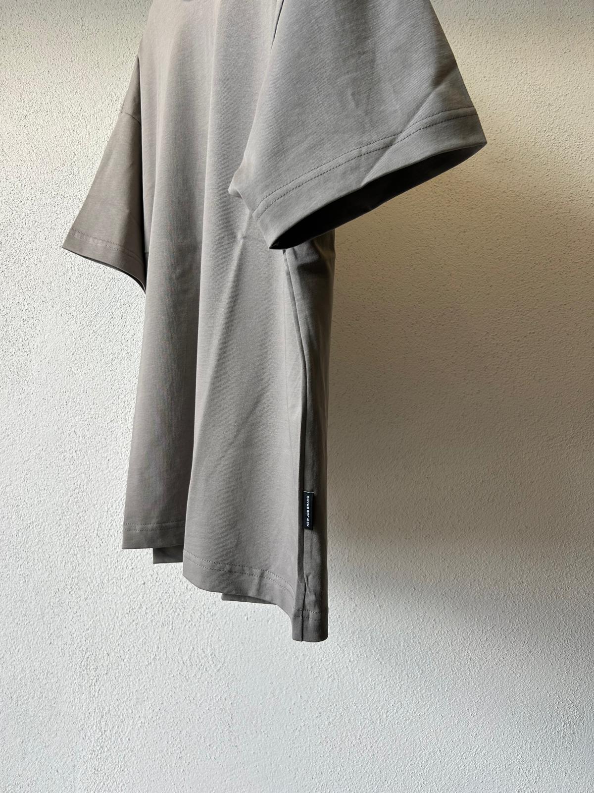 T SHIRT COMODA CON COLLO STRETTO - 1307