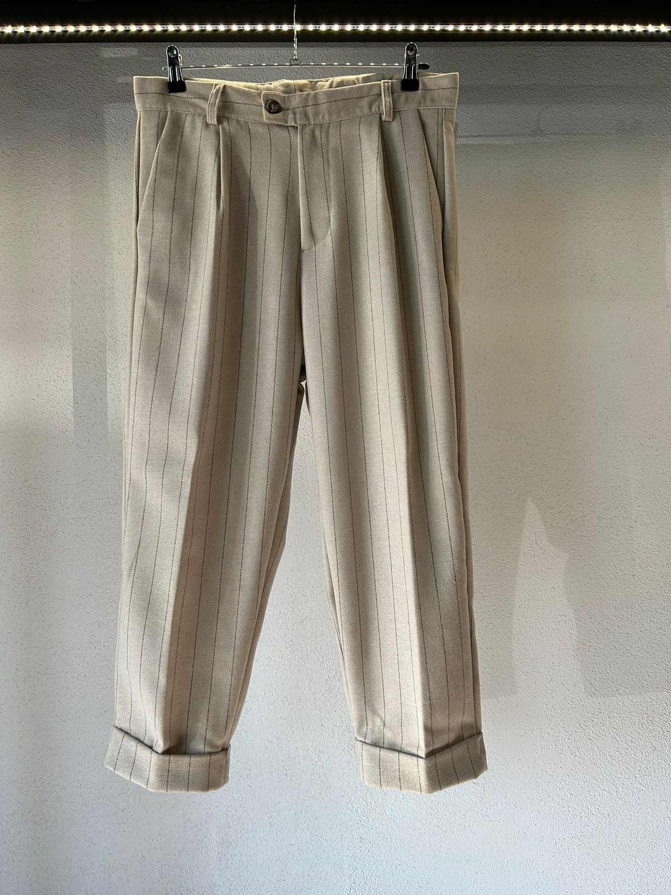 PANTALONE COMODO IN LANA CON PIEGONE DA COMPLETO