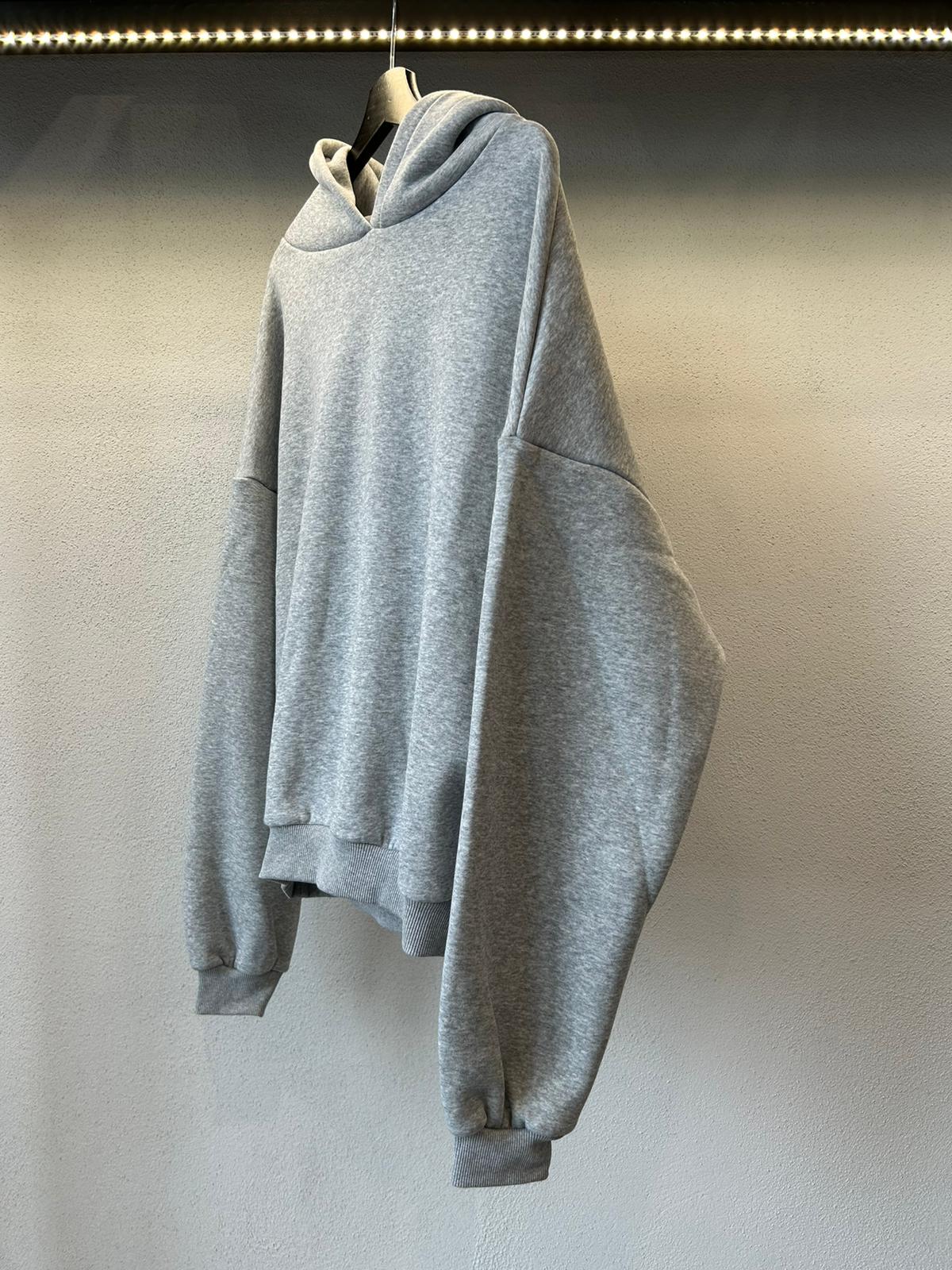 FELPA OVERSIZE GARZATA CON CAPPUCCIO