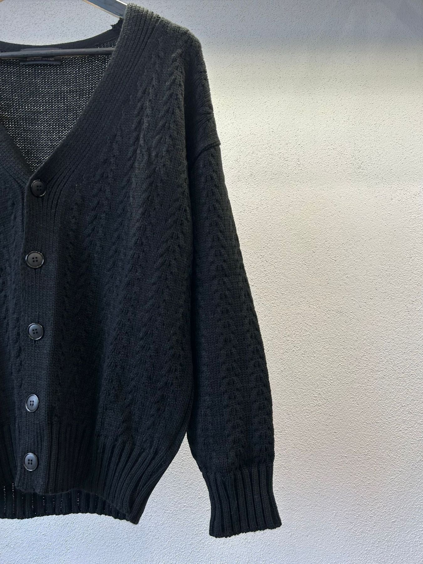 CARDIGAN REGULAR FIT CON TRAMA