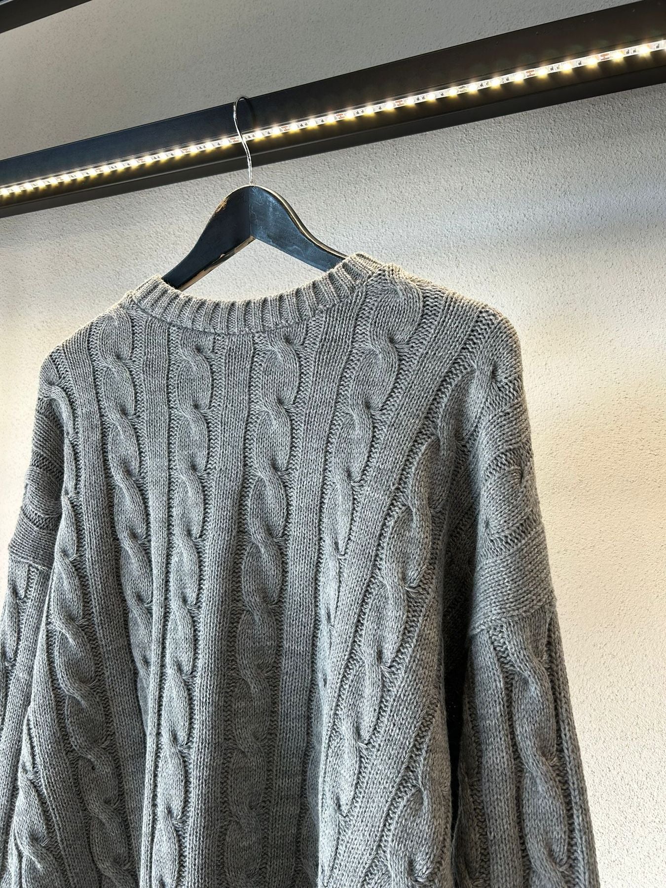 PULLOVER CROPPED GIROCOLLO CON TRAMA