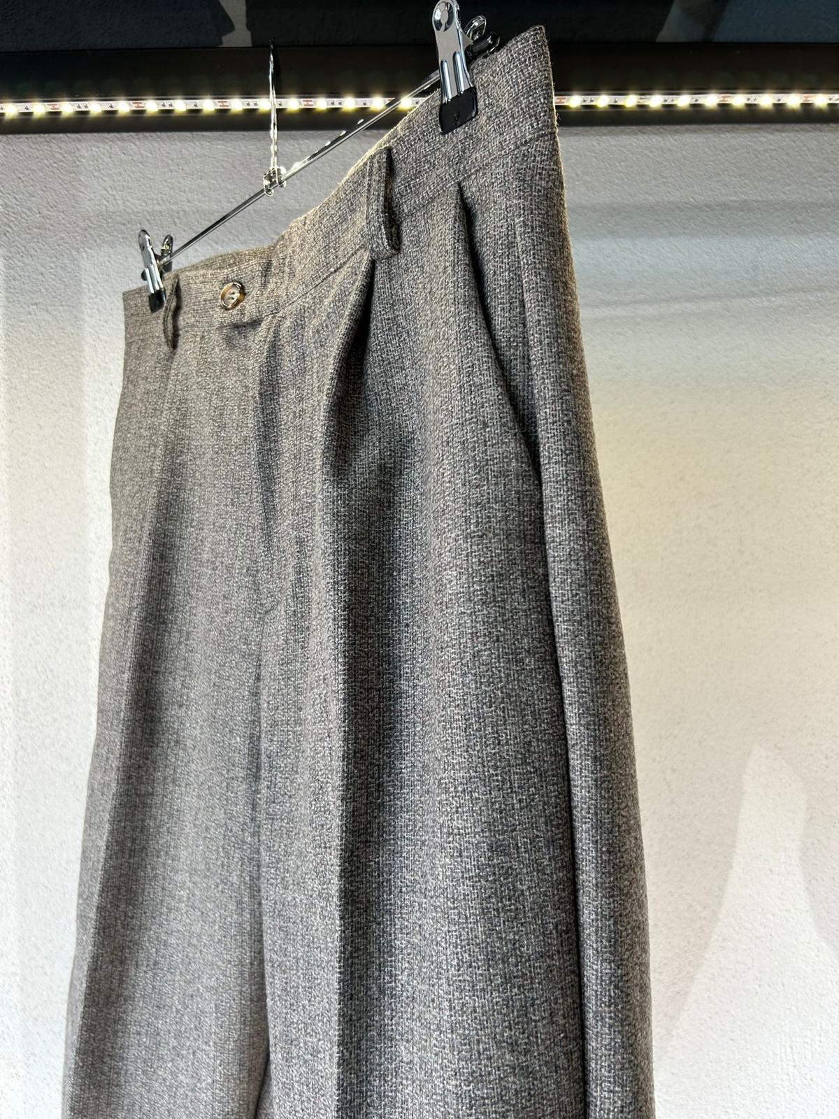 PANTALONE COMODO IN LANA CON PIEGONE DA COMPLETO
