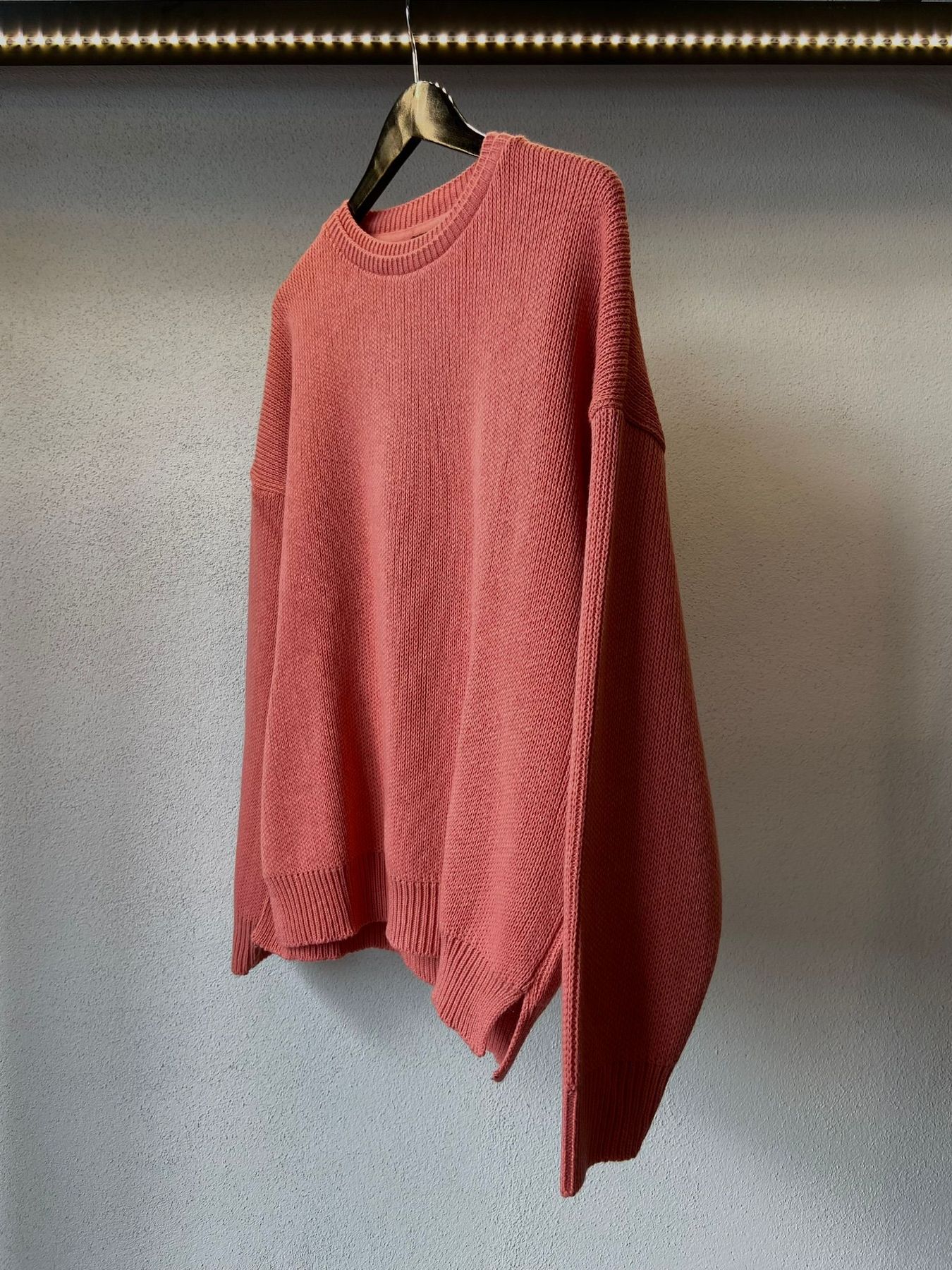 MAGLIONE COMODO CON SPACCHETTI