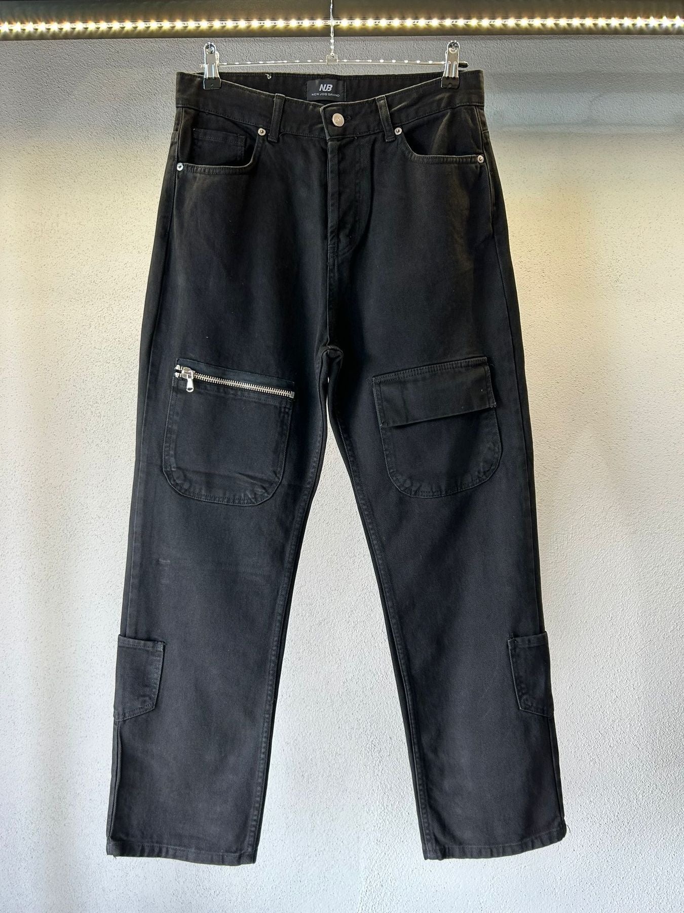 JEANS CARGO LOOSE FIT CON ZIP