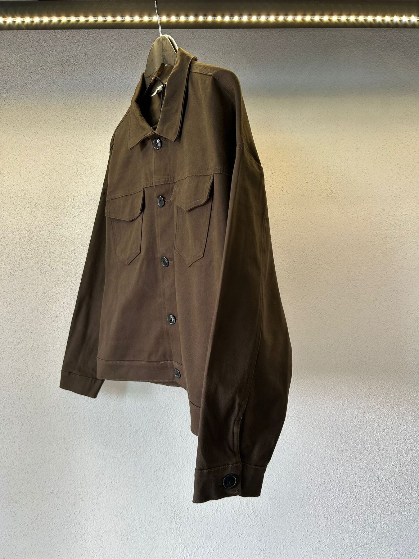 GIACCA CON TASCHE IN GABARDINE DA COMPLETO